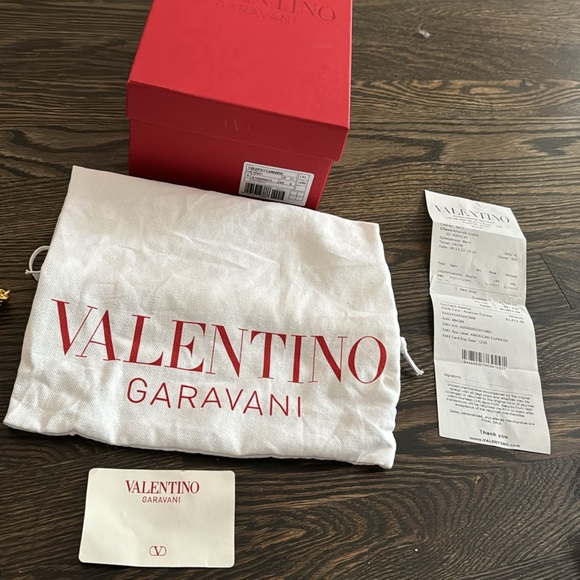 Valentino v logo signature bag - Picture 7 of 9